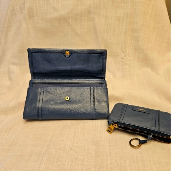 Fossil wallet and change purse - Picture 8 of 8